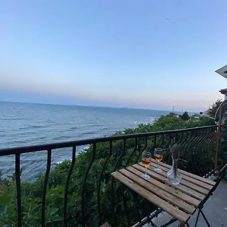 In A Beach House Old Town Несебър